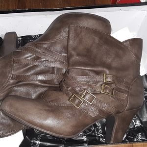 Womens boots